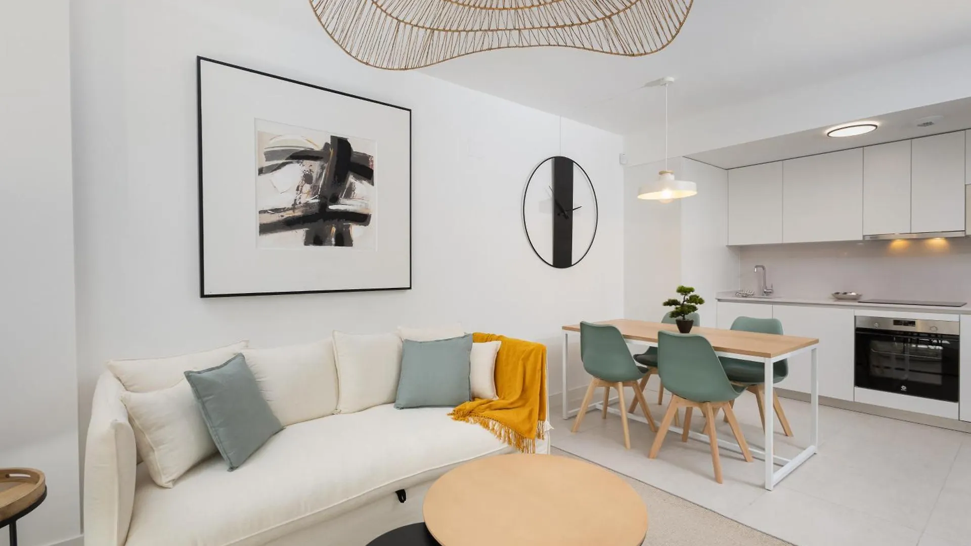 Apartamento Urban Comfort - Pool & Parking Málaga