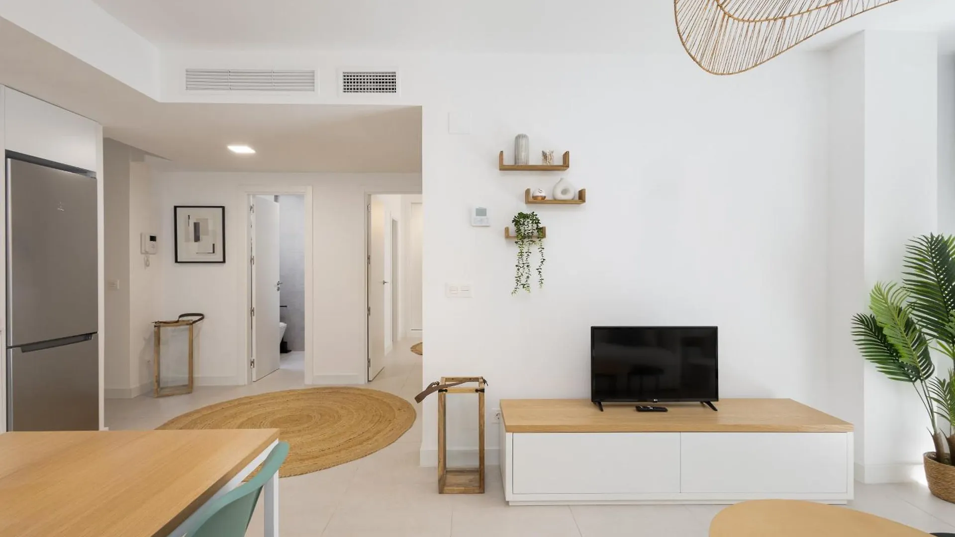 Apartamento Urban Comfort - Pool & Parking Málaga